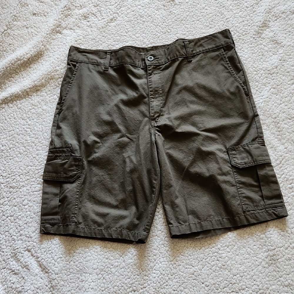 Dickies Men's Dark Green Olive Army Cargo Shorts 100% Cotton Relaxed Fit Sz 40